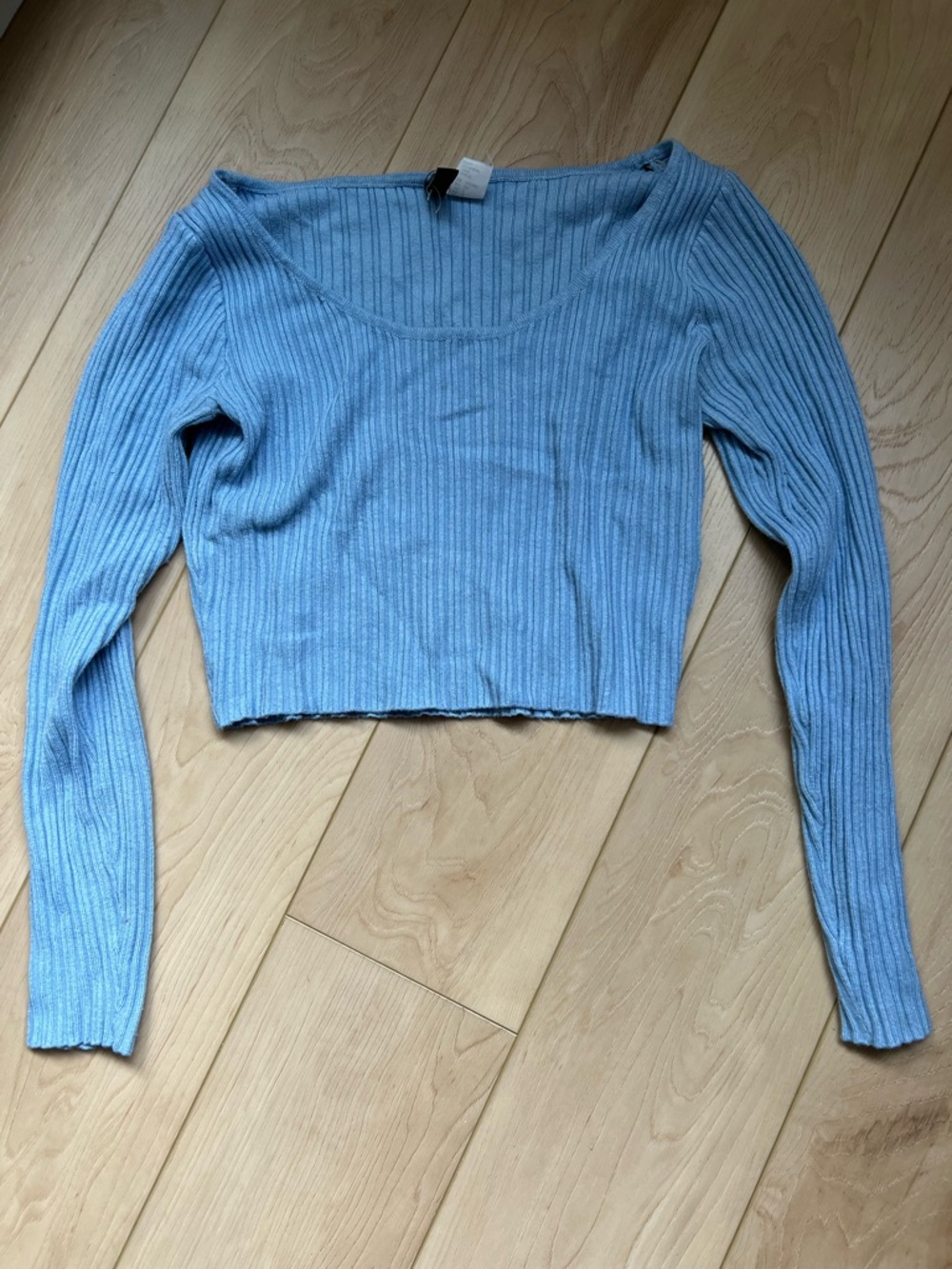 H&M Pale Blue Ribbed Cropped Knit Top